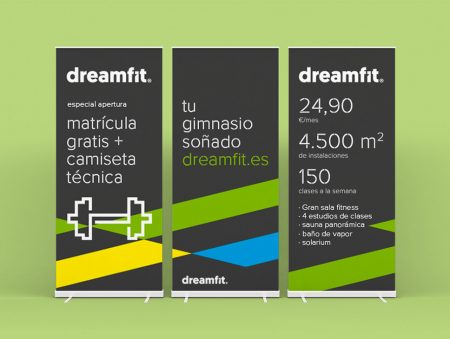 Weimark-Branding-gimnasio-dreamfit-roll-up